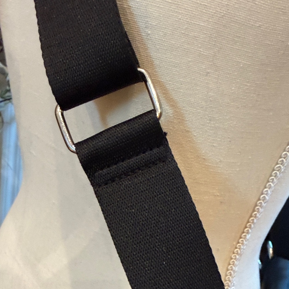 Kendra Scott nylon crossbody bag nwt - Picture 3 of 10